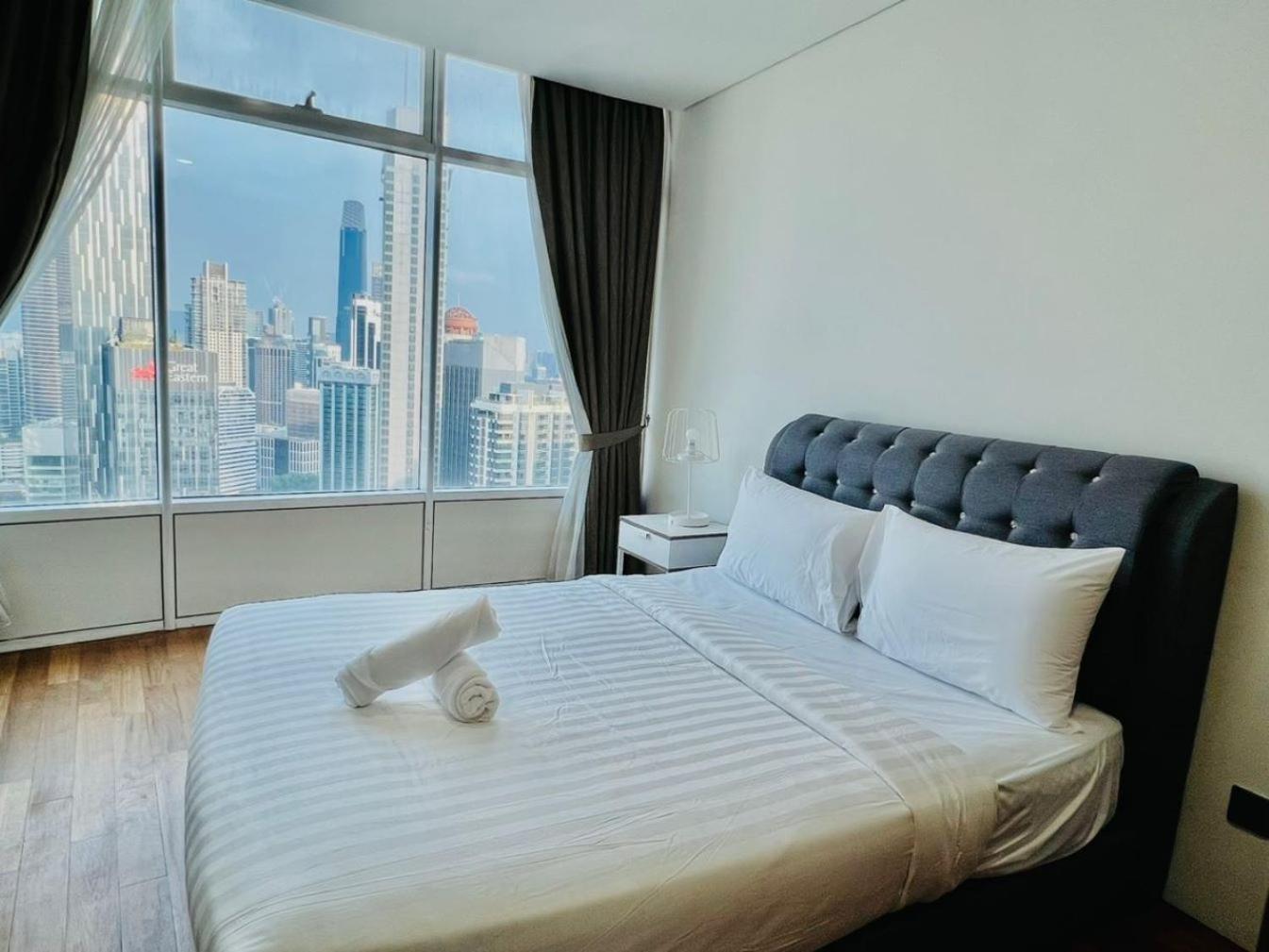 Vortex Serviced Klcc By Elite * Kuala Lumpur