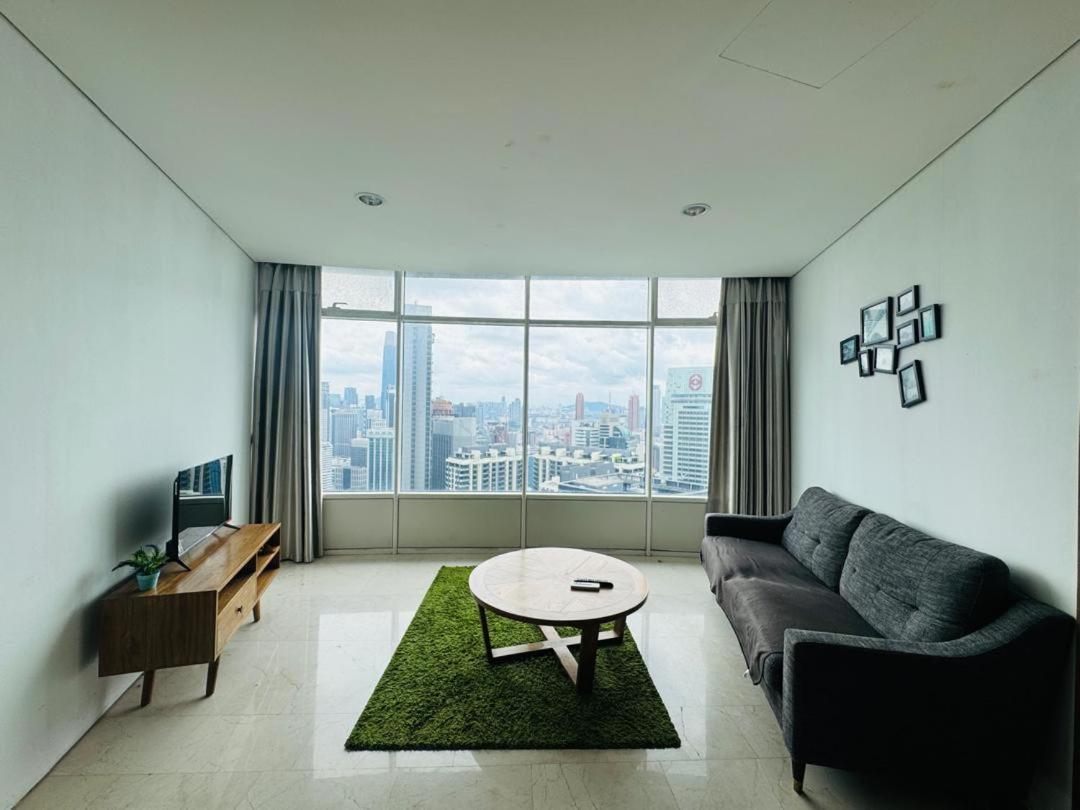Vortex Serviced Klcc By Elite *